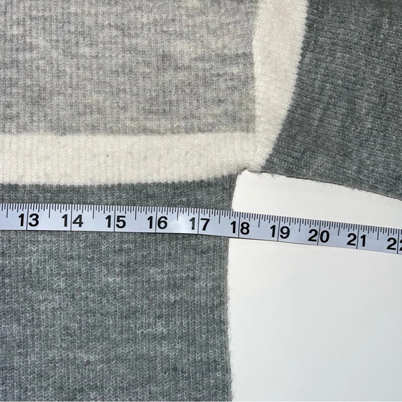LOFT Gray & White Striped Quarter Zip Tunic Sweater Small Petite Women’s - Picture 8 of 12